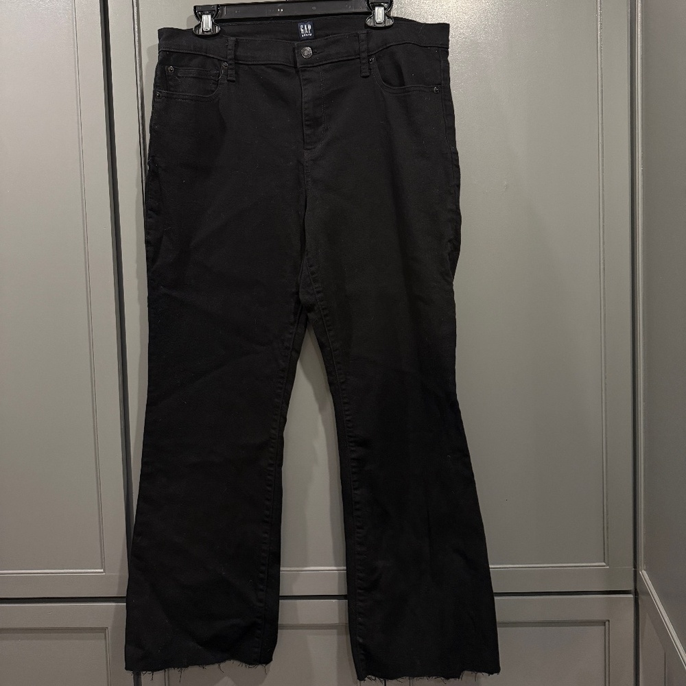 Gap, perfect boot, black jeans , size 33